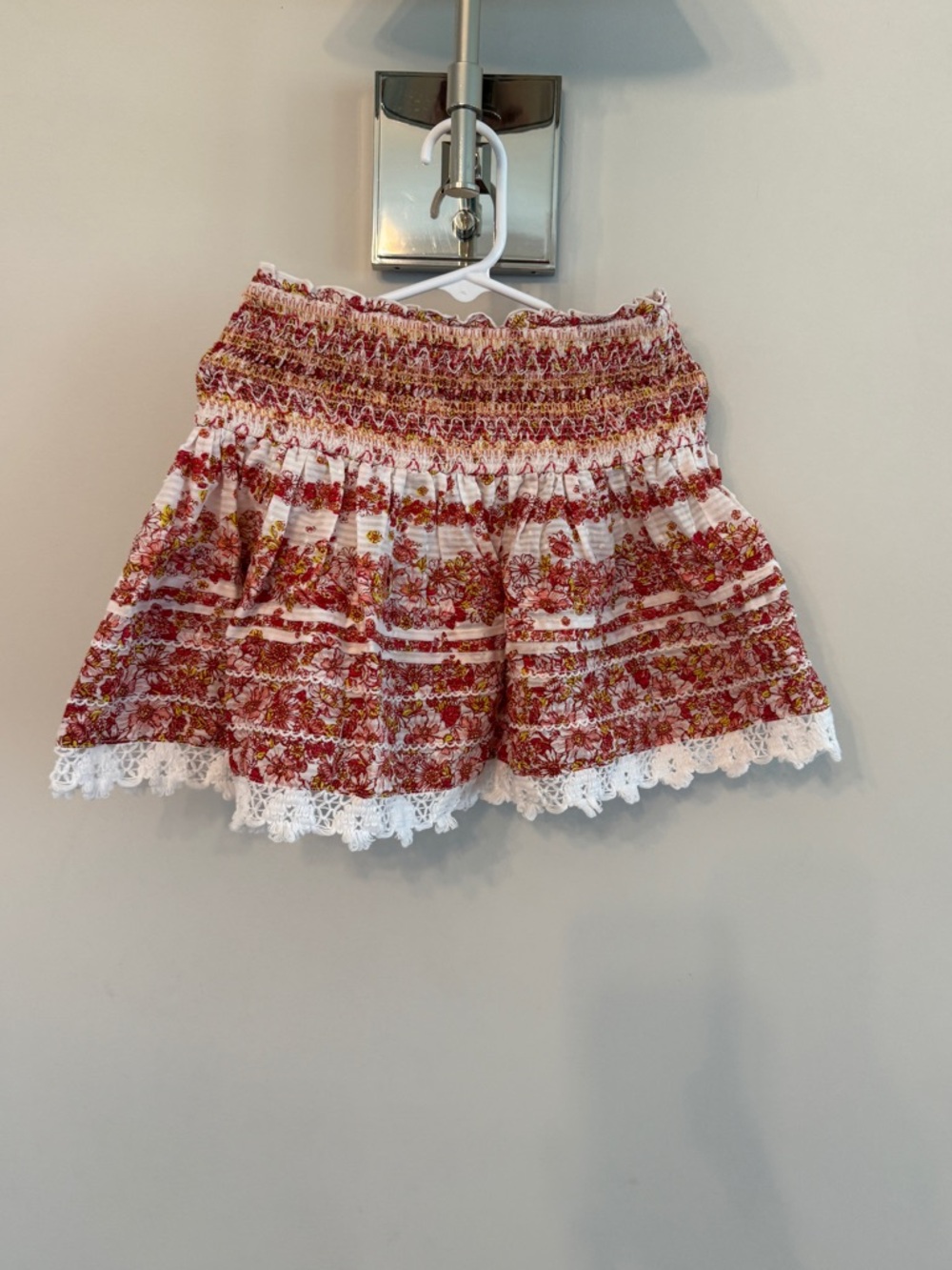 Poupette St. Barth Red Floral Lace-Trim Tiered Mini Skirt
